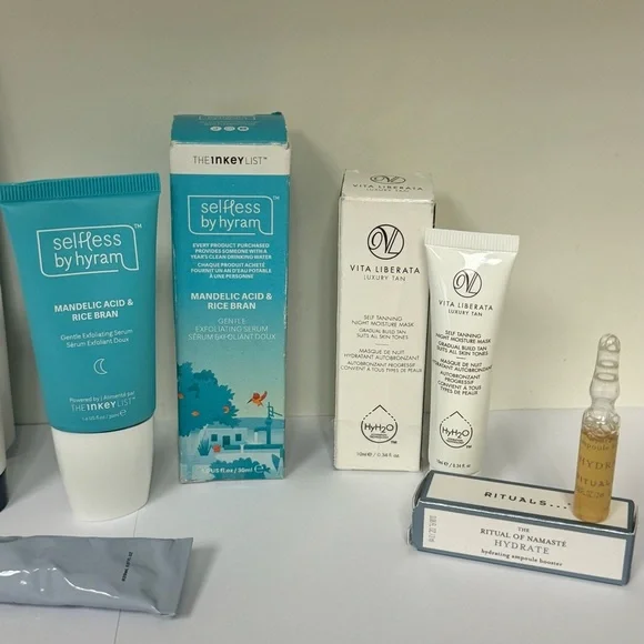 Mini Skincare set - Picture 2 of 3